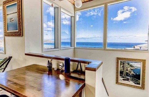 Waialae Iki Ridge House | Beautiful Hawaii!nPanoramic Ocean View, a Private Pool!