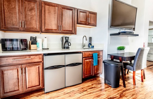 Kailua-Kona Apartment | Beautiful Hawaiian Paradise Studio with stunning coastal views