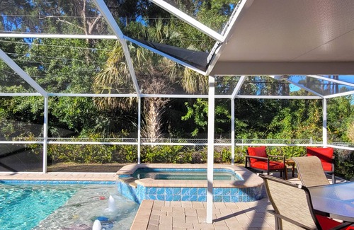 Bonita Springs House | Beautiful Heated Saltwater Pool/Hot Tub Home, 4 Minutes to Beach, Great Biking