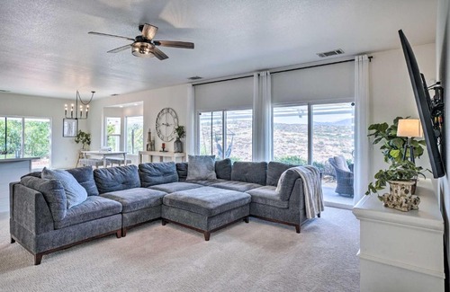 Hemet House | Beautiful Hemet Home Large Patio and Mtn Views!