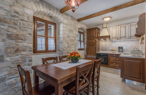 Bibali Villa | Beautiful Heritage Villa Croc with pool in Buje