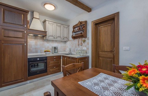 Bibali Villa | Beautiful Heritage Villa Croc with pool in Buje