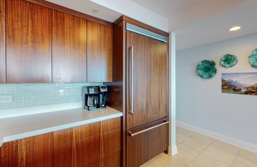 Ala Moana Condo | Beautiful Hi-Rise Luxury Condominium in Waikiki