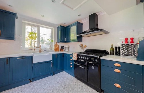 College Park and Old Oak House | Beautiful High end Home close to city center