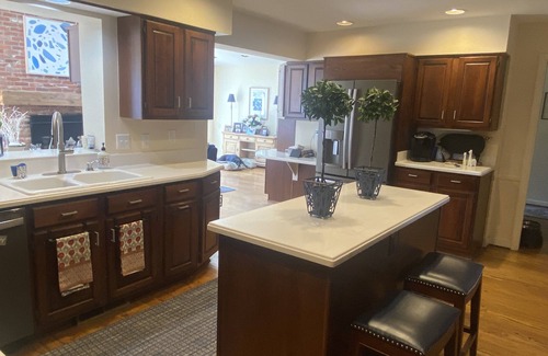 Gardiner Lane House | Beautiful Highlands Home Derby Weekend