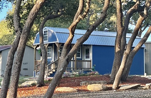 Boerne Cabin | Beautiful Hill Country Cabin with kitchenette, close to Boerne and Bulverde