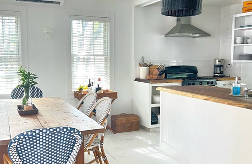 Dunmore Town House | Beautiful Historic Property with pool, minutes to Pink Sand Beach