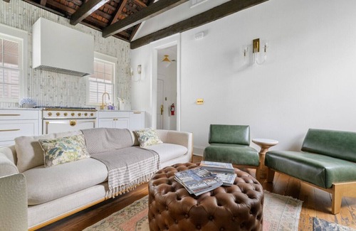 Cannonborough Elliotborough House | Beautiful Historic Charleston Home