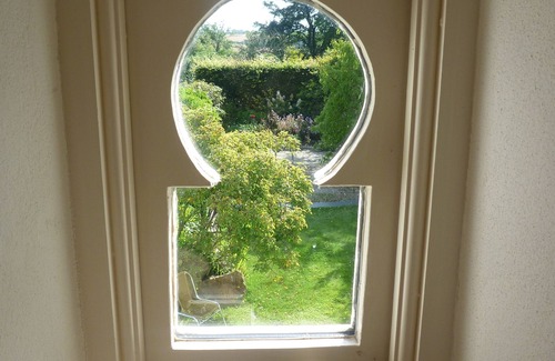 St. Martin Cottage | Beautiful Historic Cottage In 540m2 Walled Garden