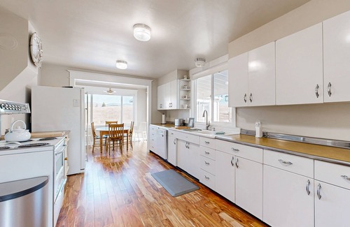 Mosier House | Beautiful historic family home on a Cherry Orchard, with patio, grill, and WiFi