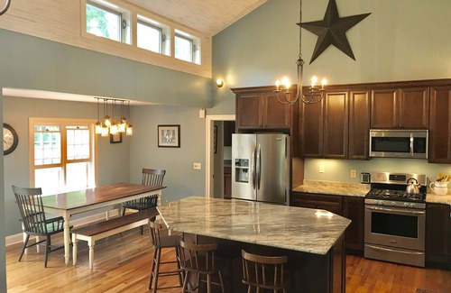 Macedon Other | Beautiful Historic Farmhouse Near Hill Cumorah