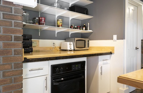 Sundre Resort | Beautiful house by the James River. Near Sundre, North Of Calgary.