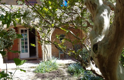 Siorac-en-Perigord House | beautiful house 18th cen time fans of old stones and history