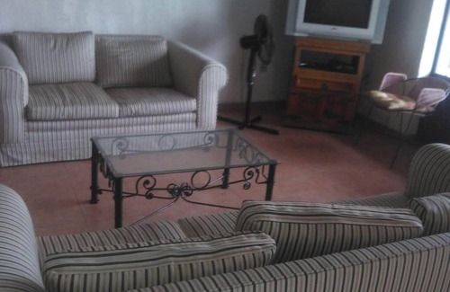 Tres de Mayo House | Beautiful house in residential Burgos
