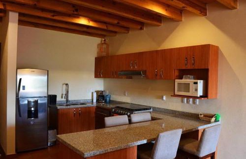 Atascadero House | Beautiful home w/Pool @Capilla de Piedra