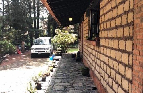 Alvaro Obregon House | beautiful house in middle the big garden. 3 bedrooms 2 bathrooms in the forest
