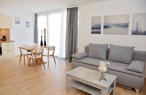 Muhlbachl Apartment | Beautiful Holiday Apartment "Olperer" with Wi-Fi, Garden and Terrace