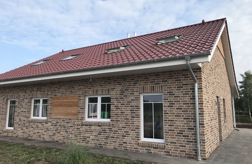 Geeste Apartment | Beautiful holiday apartment with sauna and wood-burning stove on the water and close to the beach