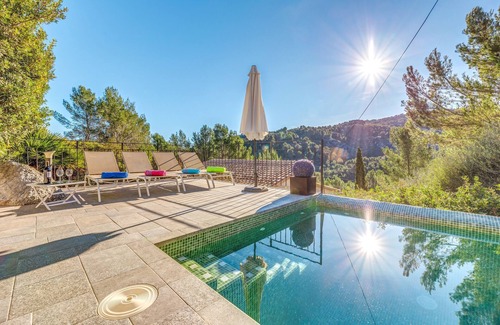 Puigpunyent House | Beautiful Holiday Home Miravall with Mountain View