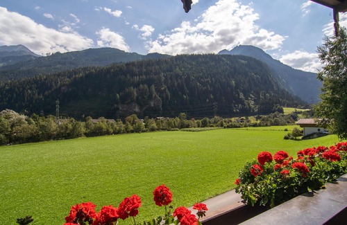 Finkenberg House | Beautiful holiday home close to the ski resort