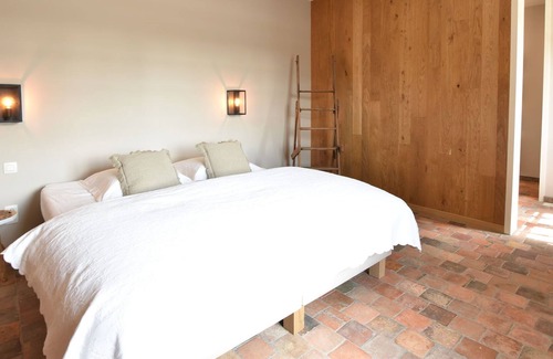 Sint-Jacobskapelle House | Beautiful Holiday Home in Diksmuide with Terrace, Garden