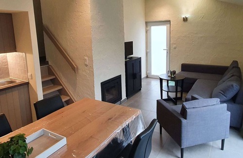 Virton House | Beautiful holiday home in Virton with terrace
