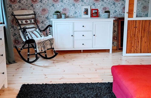 Morlunda House | Beautiful holiday home with private orchard in Småland