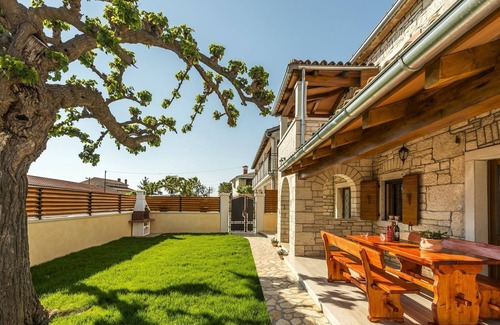 Vosteni Cottage | Beautiful holiday home with private pool 5 km away from Lim Fjord