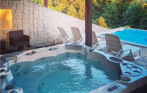 Bistra House | Beautiful Home In Poljanica Bistranska