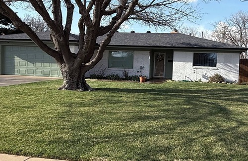 Amarillo House | Beautiful Home 1.5 miles from Medical Center