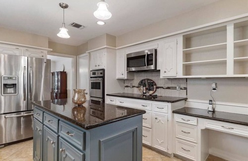 Woodlake - Briar Meadow House | Beautiful home 2 miles from the Galleria
