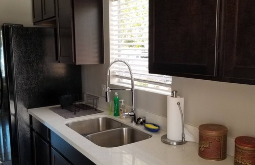 Rancho Oakey House | Beautiful home 5min from where you want to be.
