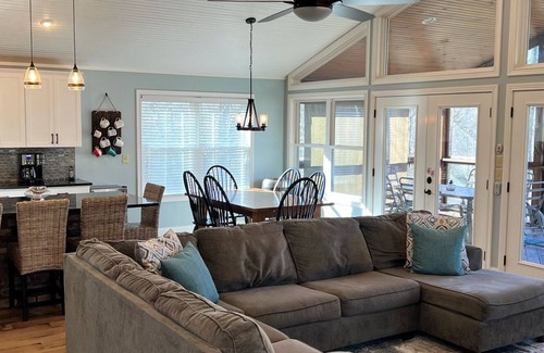 Clarkson House | *Beautiful home and property for Mammoth Cave visitors