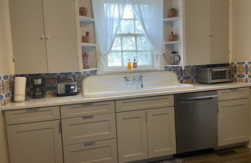 Charleston House | Beautiful home away from home in downtown Charleston.