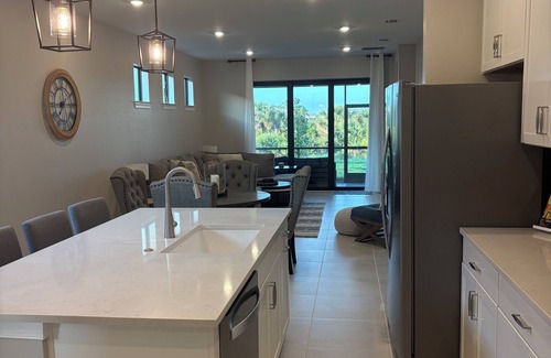 Nokomis House | Beautiful Home - Brand New - with Resort Lifestyle! 10 minutes from Siesta Key!