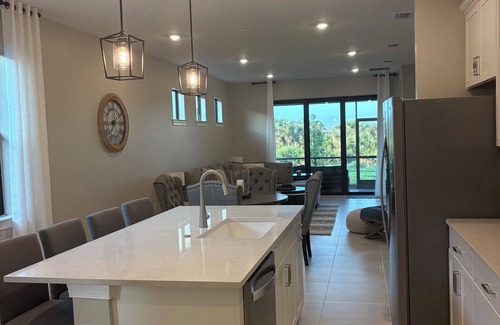 Nokomis House | Beautiful Home - Brand New - with Resort Lifestyle! 10 minutes from Siesta Key!
