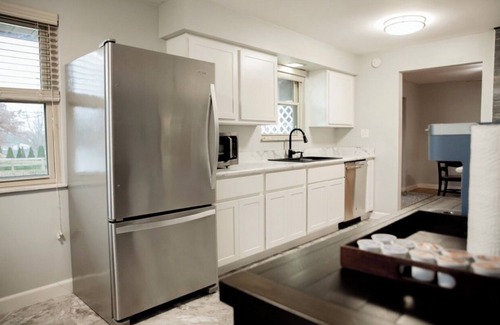 Florence House | Beautiful Home: Central Location