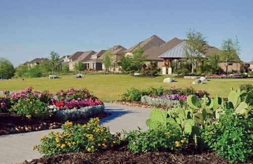 Cypress House | Beautiful Home Charming 1-bedroom house in Towne lake, Cypress with AC and WiFi