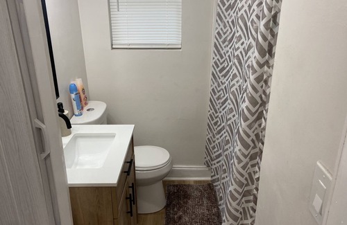 Jacksonville House | Beautiful home-close to downtown! Hammocks, Grill, & Fire pit!
