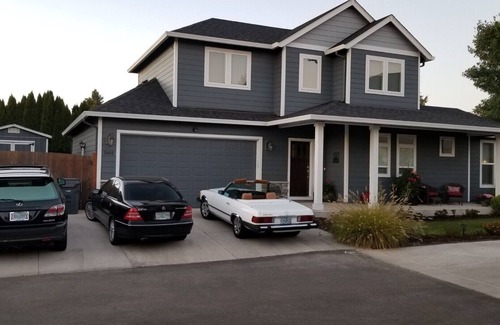 Alvadore House | Beautiful home close to the Eugene Airport with easy access to downtown Eugene