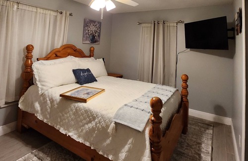 Orlando House | Beautiful home close to airport and minutes from downtown