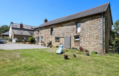 Andouille-Neuville House | Beautiful Home In Andouillé-Neuville