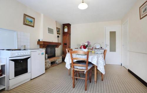 Andouille-Neuville House | Beautiful Home In Andouillé-Neuville