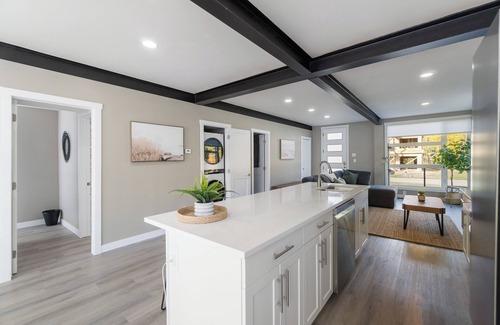 Alberta Beach House | Beautiful home in peaceful and tranquil location