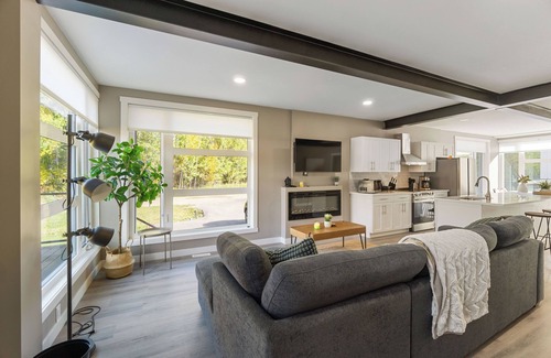 Alberta Beach House | Beautiful home in peaceful and tranquil location