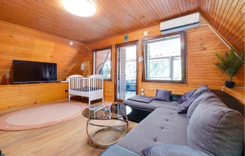 Oroslavje House | Beautiful Home In Stubicka Slatina
