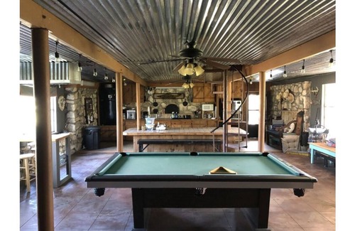 Hext House | Beautiful home in a private country setting overlooking the San Saba River.
