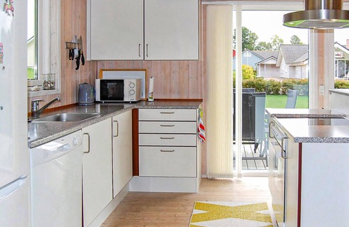 Aabenraa House | Beautiful home in Aabenraa with sauna