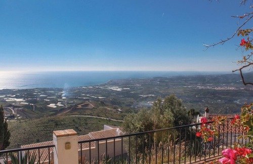 Arenas House | Beautiful home in Algarrobo with WiFi