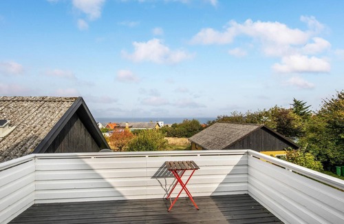 Tejn House | Beautiful home in Allinge with WiFi